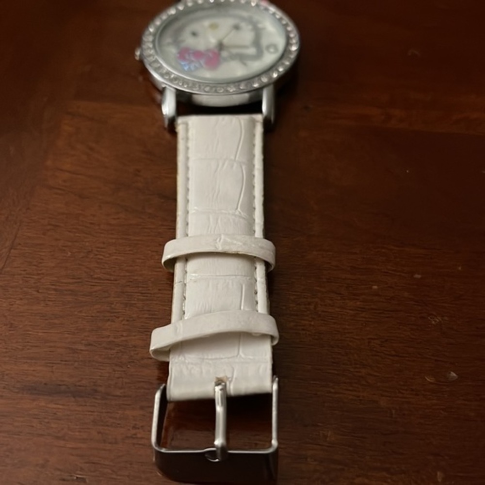 Hello Kitty Watch - Picture 6 of 10